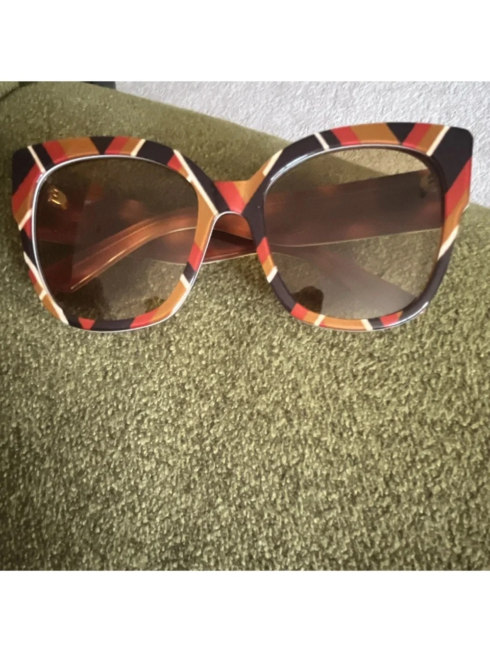 Gucci Women’s Red Orange Brown Striped Oversized Sunglasses